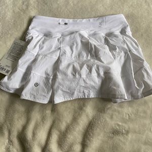Lululemon White Skirt - NWT - size 4